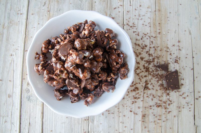 palomitas de maiz y chocolate negro suave