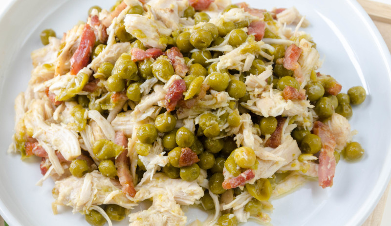 Pechuga de Pollo Escabechada con Garbanzos