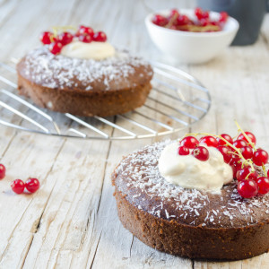 Mini Tartas de Chocolate sin gluten con Topping de Mascarpone y Té Negro