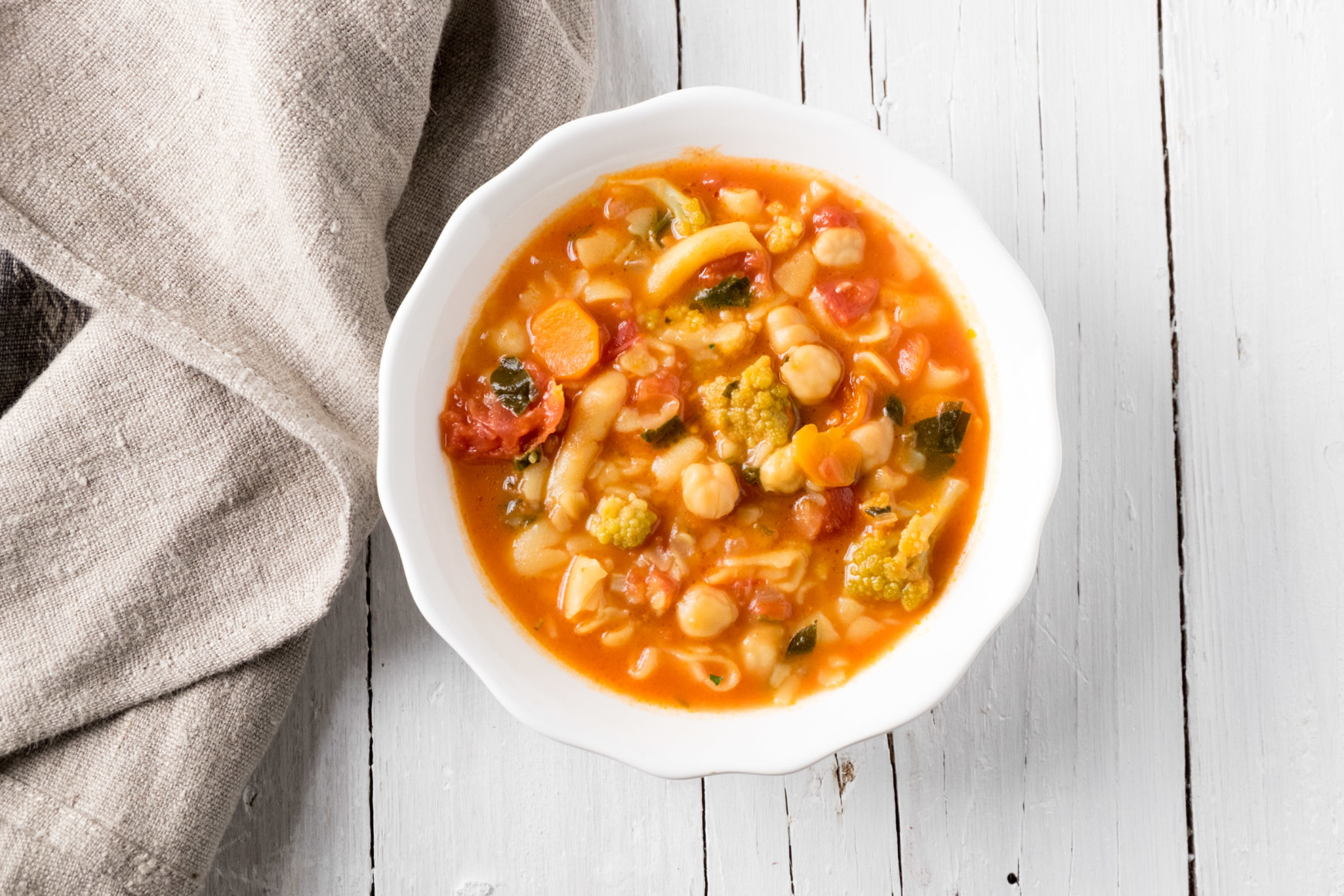 Minestrone con Romanesco y Espinacas