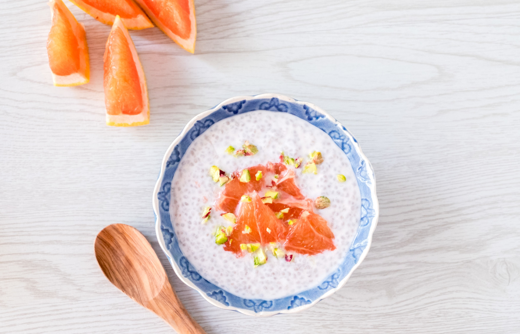 Pudín de Chía con Zumo de Pomelo