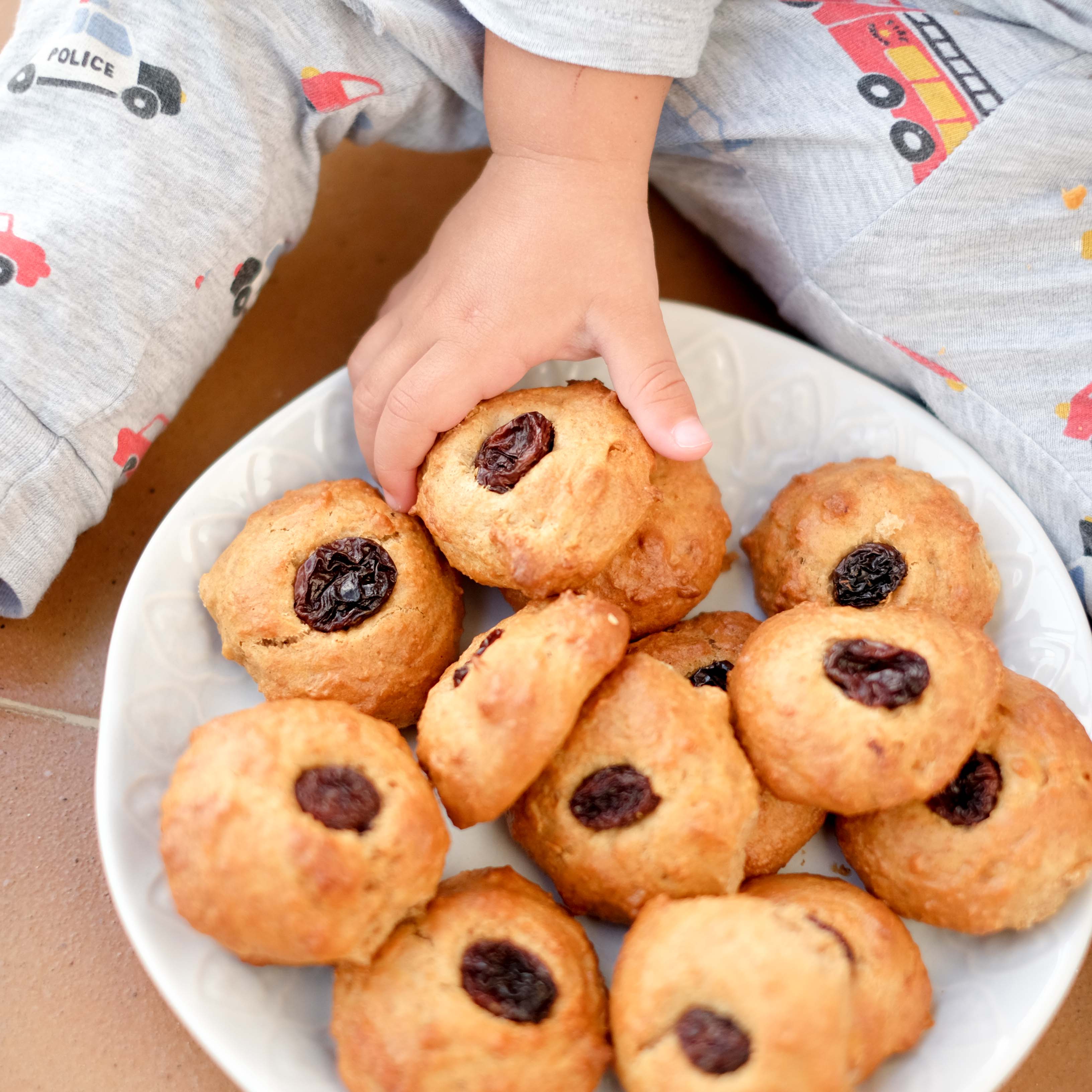 bollitos con pasas para niños1